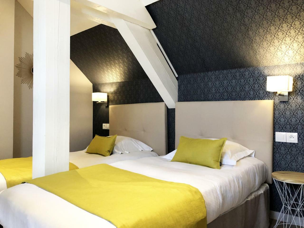 Hotel Les Suites - Domaine De Crecy Екстер'єр фото